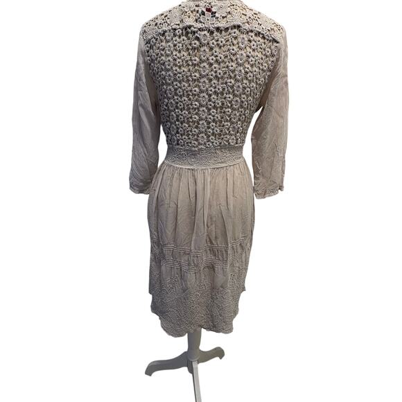 Johnny Was Embroidered Eyelet Lace Dress Pale Grey Cottage S - Picture 2 of 13